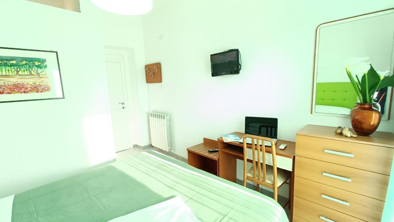 Casa Nicola Hotel 2*