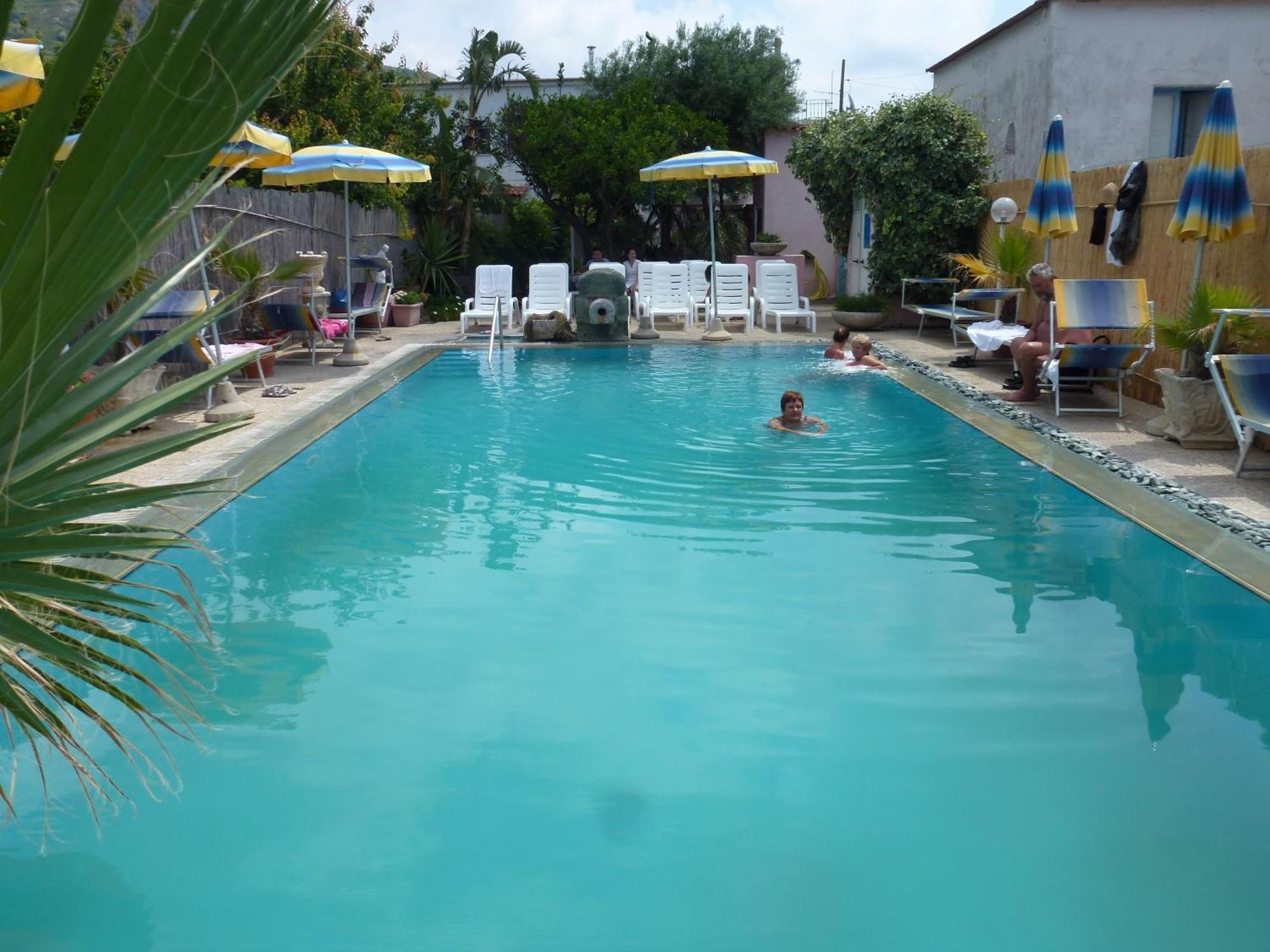 Hotel Casa Nicola 2*